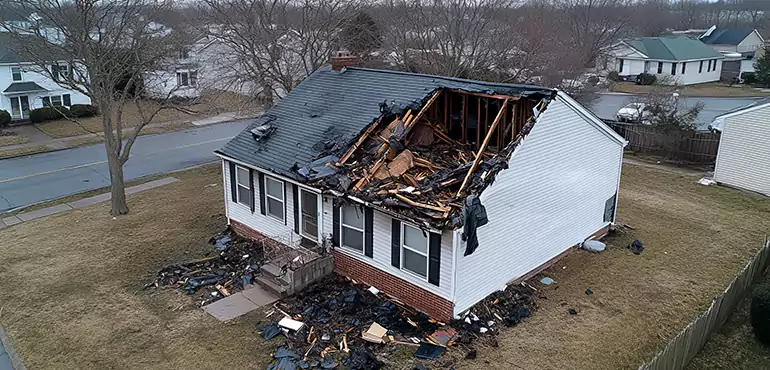 Why Choose Us for Selling Damaged House in Oakland, CA?